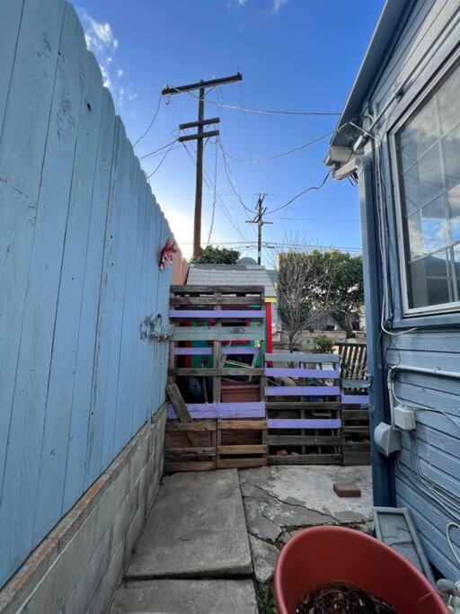 Holiday home Lower Duplex, Huge Yard, Fenced San Diego