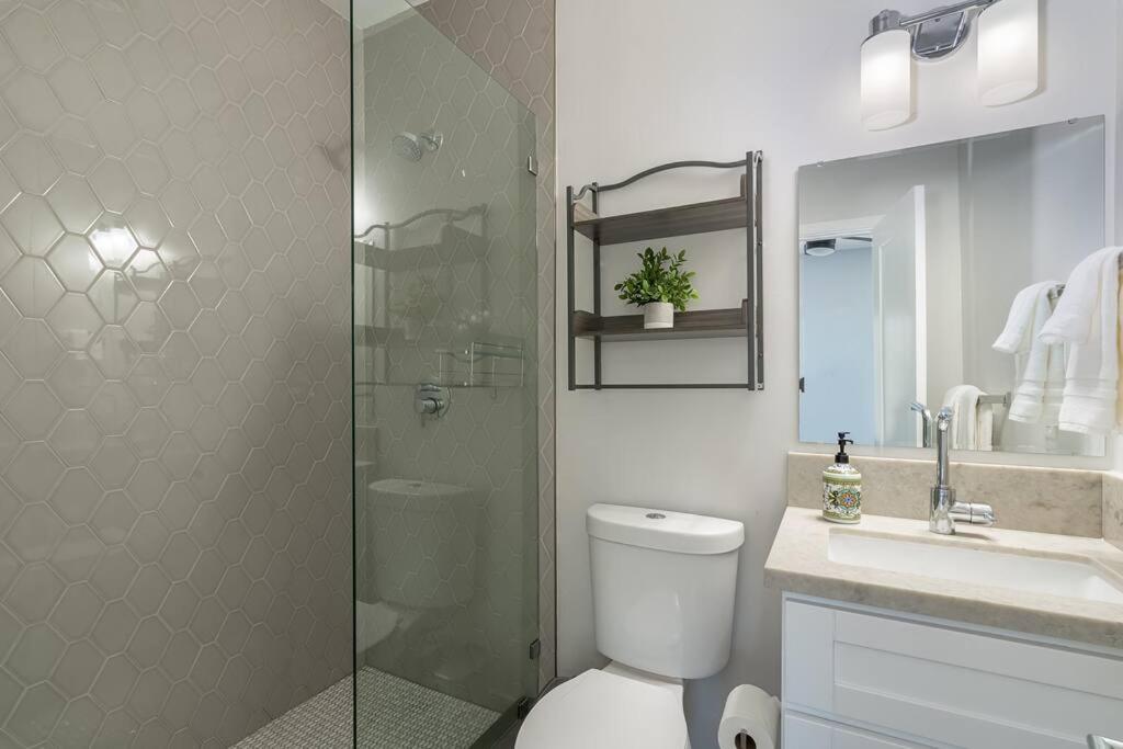 Holiday home Fabulous New 4br/3ba House In Mission Hills *