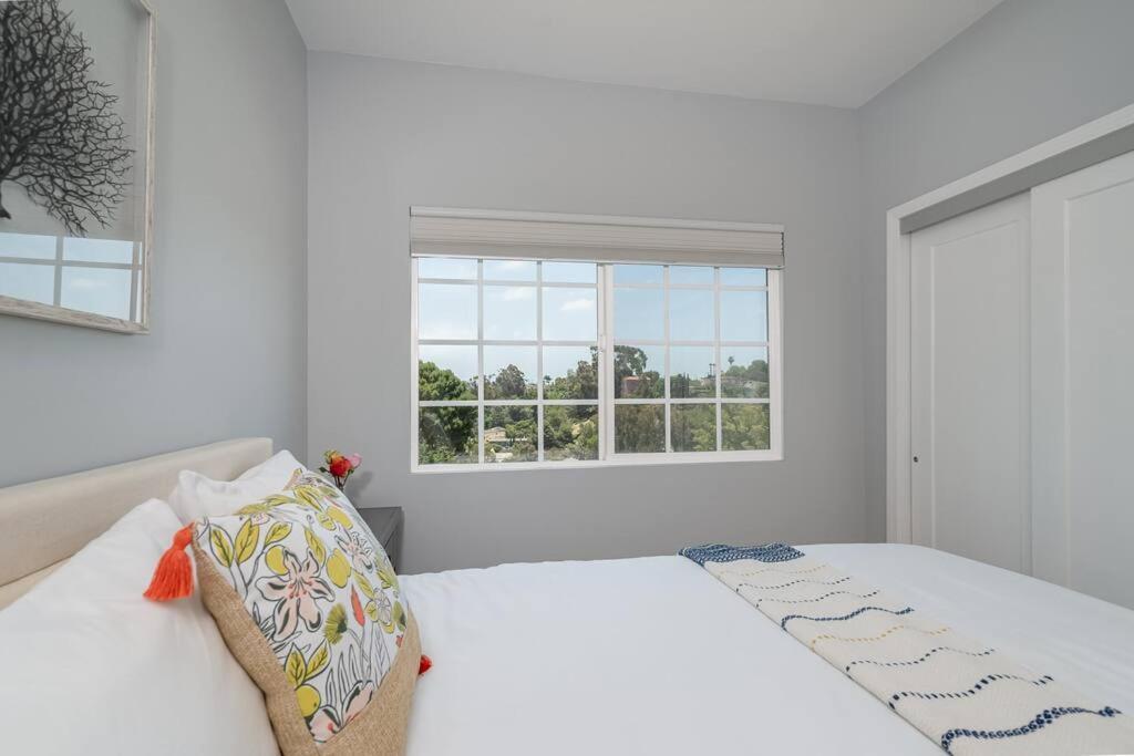 Fabulous New 4br/3ba House In Mission Hills Holiday home San Diego