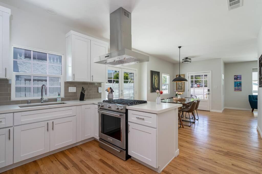 Holiday home Fabulous New 4br/3ba House In Mission Hills San Diego