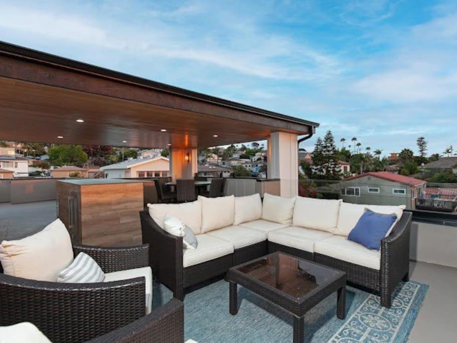 Casa De Lomas By The Holiday home *