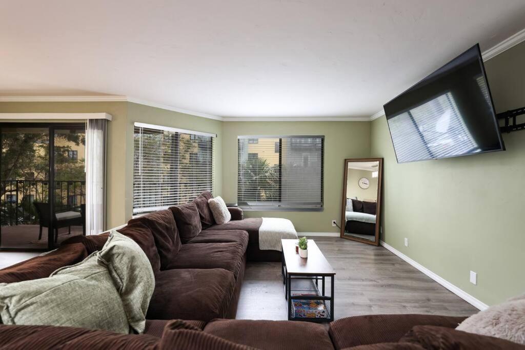 Chic Steps From Petco Park * San Diego