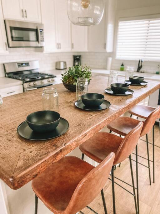 Holiday home Stunning Urban Minutes From Downtown *