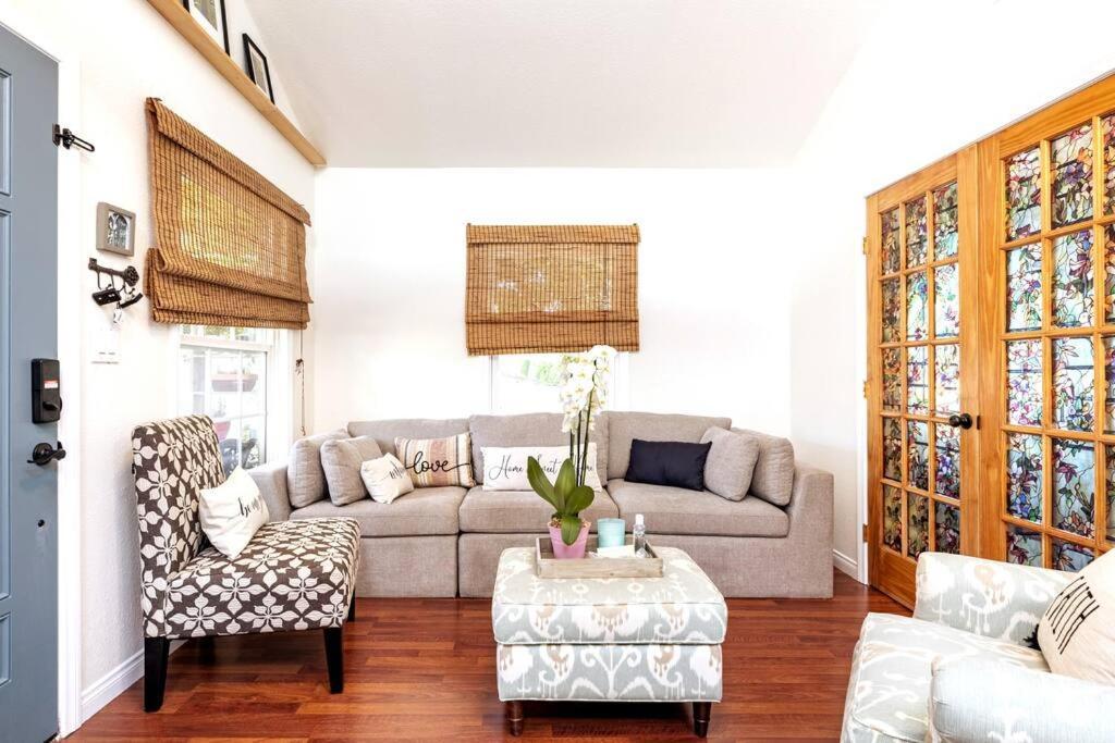 Nagy's Artsy For 8 With Jacuzzi & Fireplace