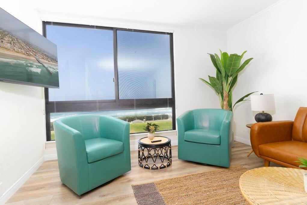 Holiday home Sunny Front 2br On The Water *