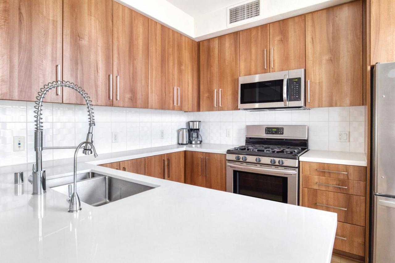 Apartment Little Italy W Gym Pool Nr Light Rail San-6