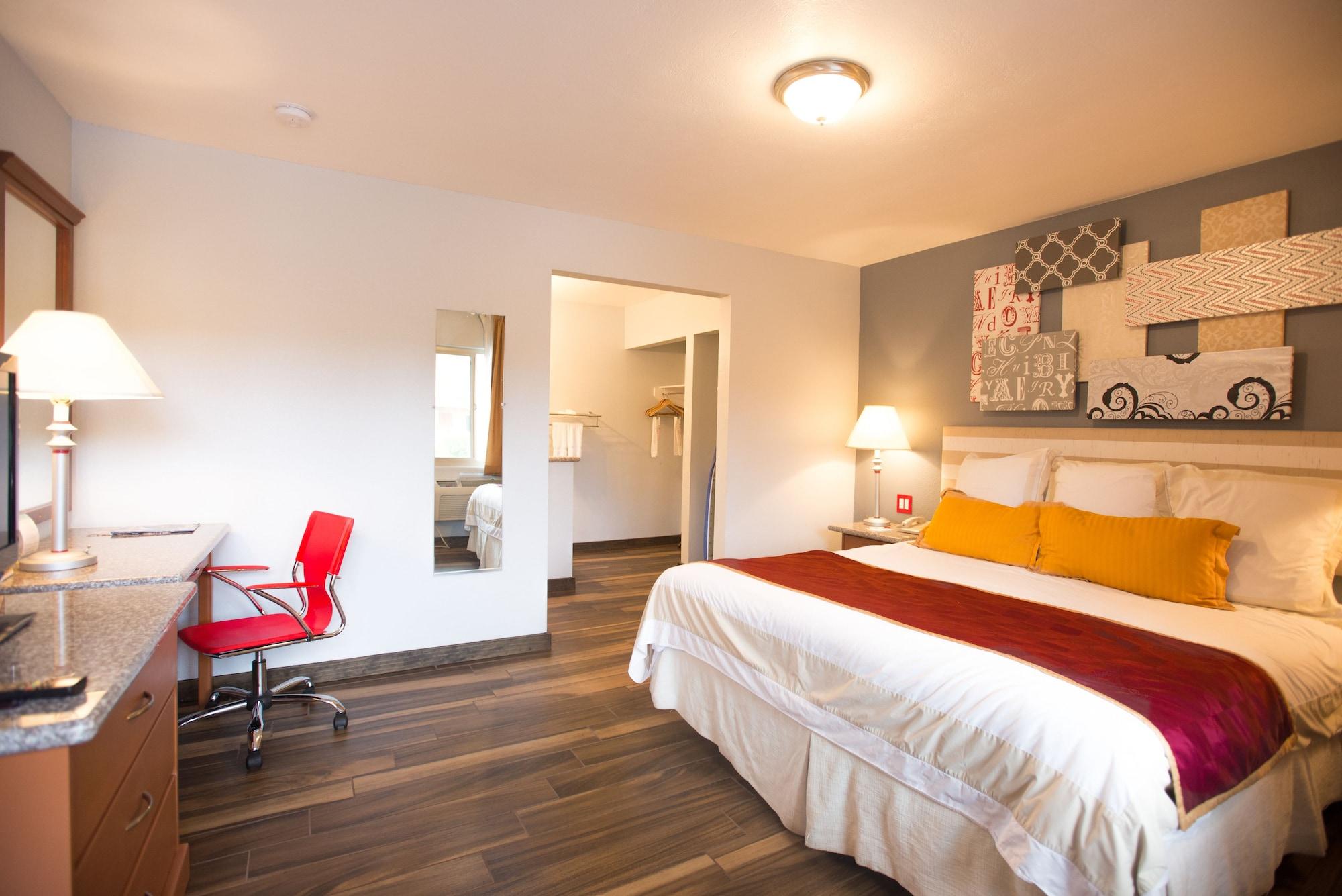 Ramada By Wyndham Near Seaworld / Mission Beach 2*