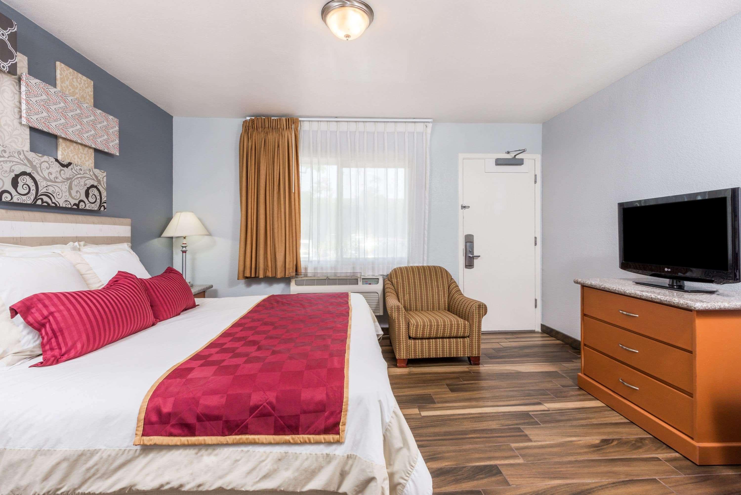 Ramada By Wyndham Near Seaworld / Mission Beach Hotel