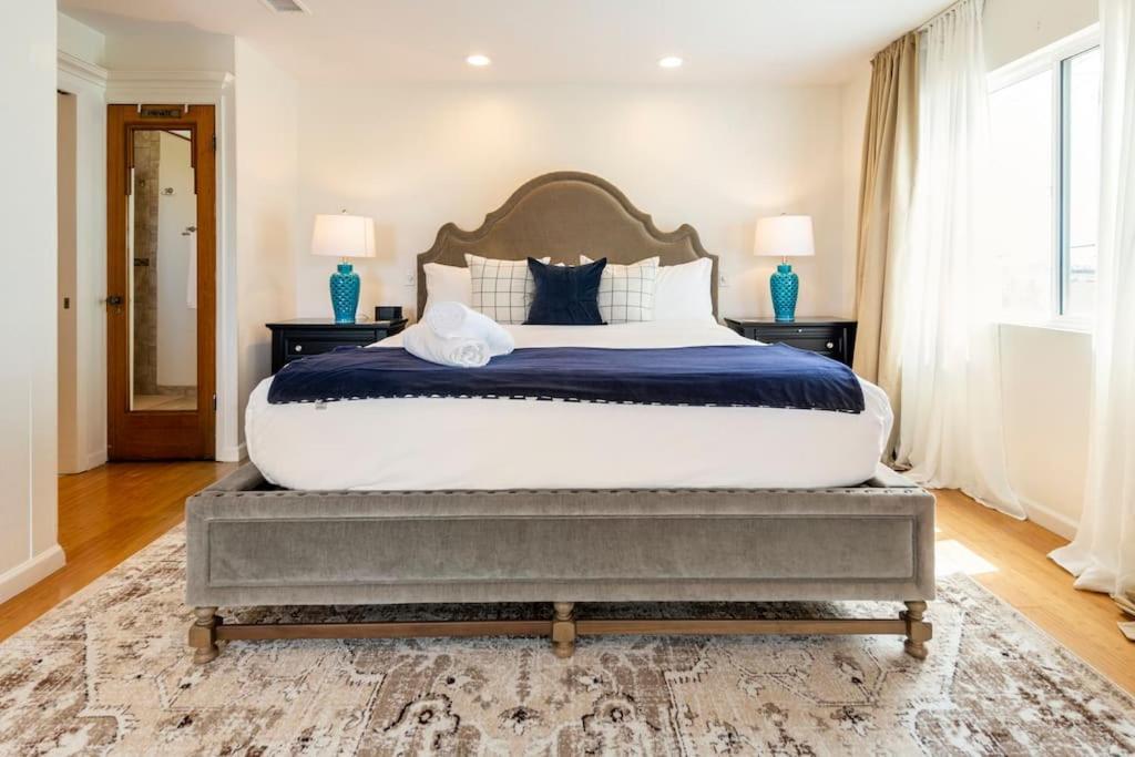 Stylish With Ocean & Views Apartment