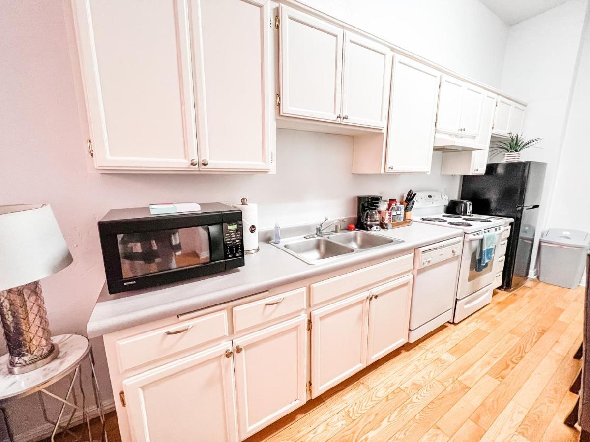 Hotel Gaslamp 2bdrm - W Parking & 5 Beds #403 *
