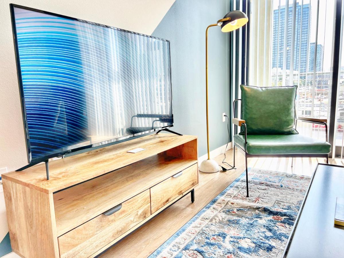 Hidden Gem In Downtown Apartment