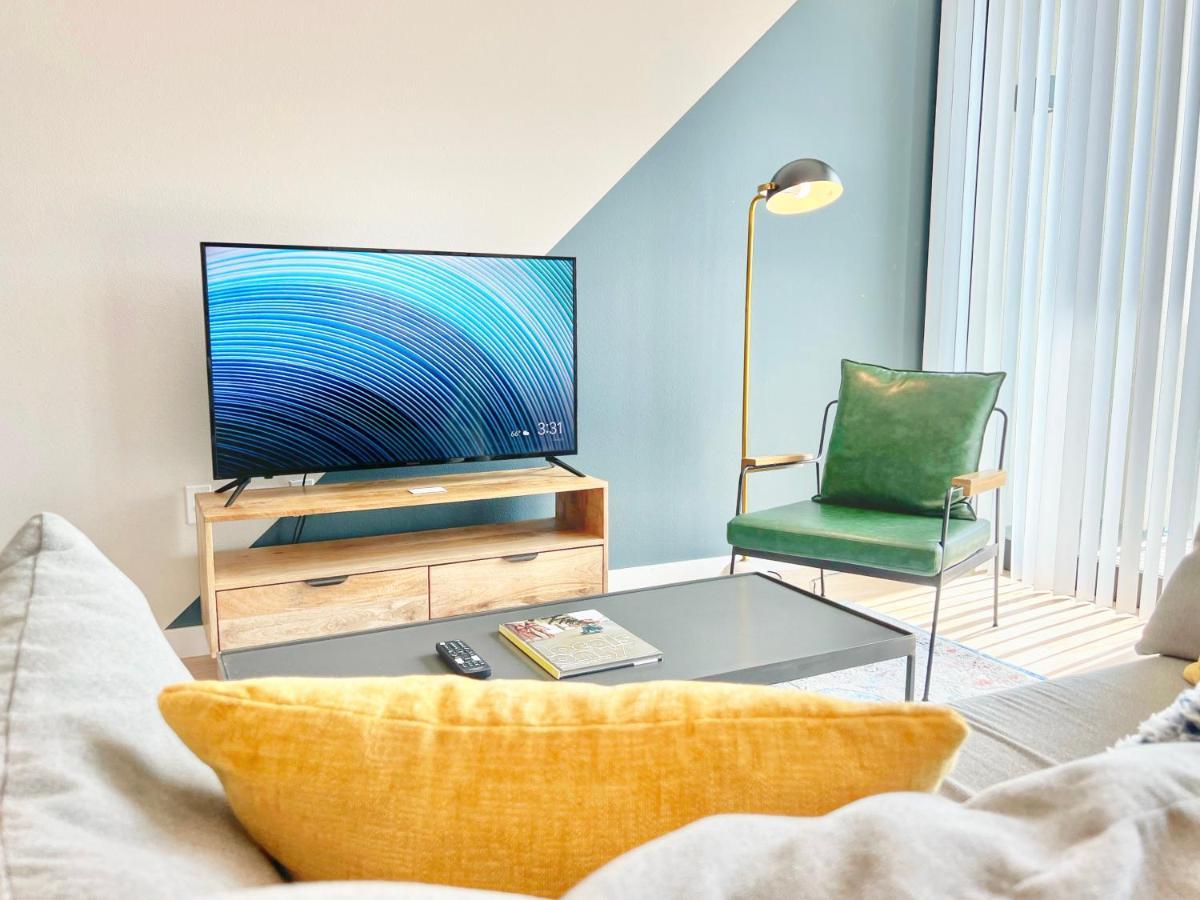 Hidden Gem In Downtown Apartment San Diego