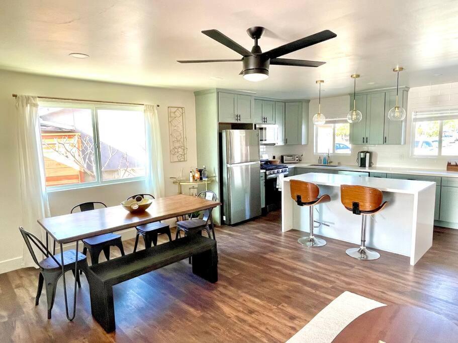Modern With View And Large Private Backyard San Diego