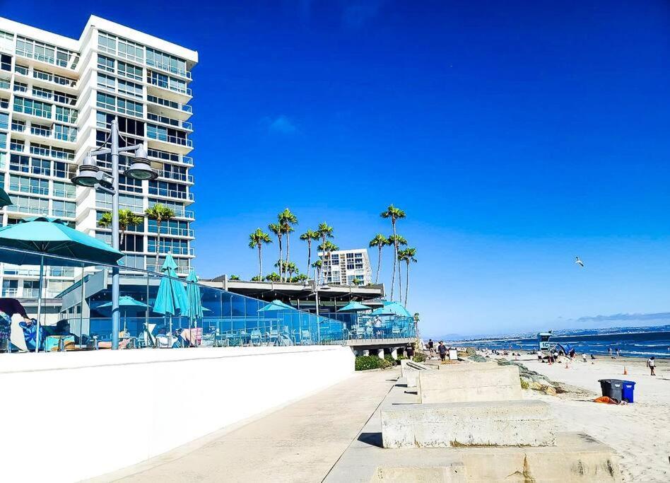 Luxury Beach-front High-rise Apartment San Diego