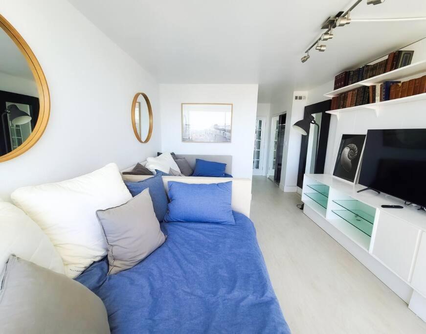 Apartment Luxury Beach-front High-rise *