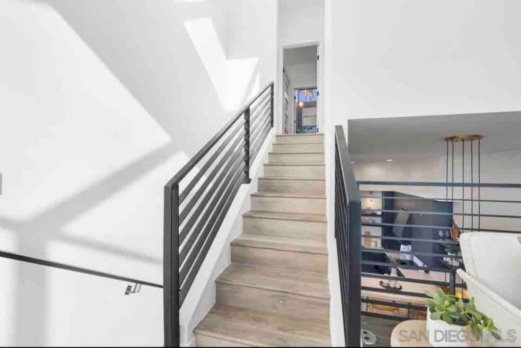La Jolla Townhouse Steps Away From Windansea * San Diego