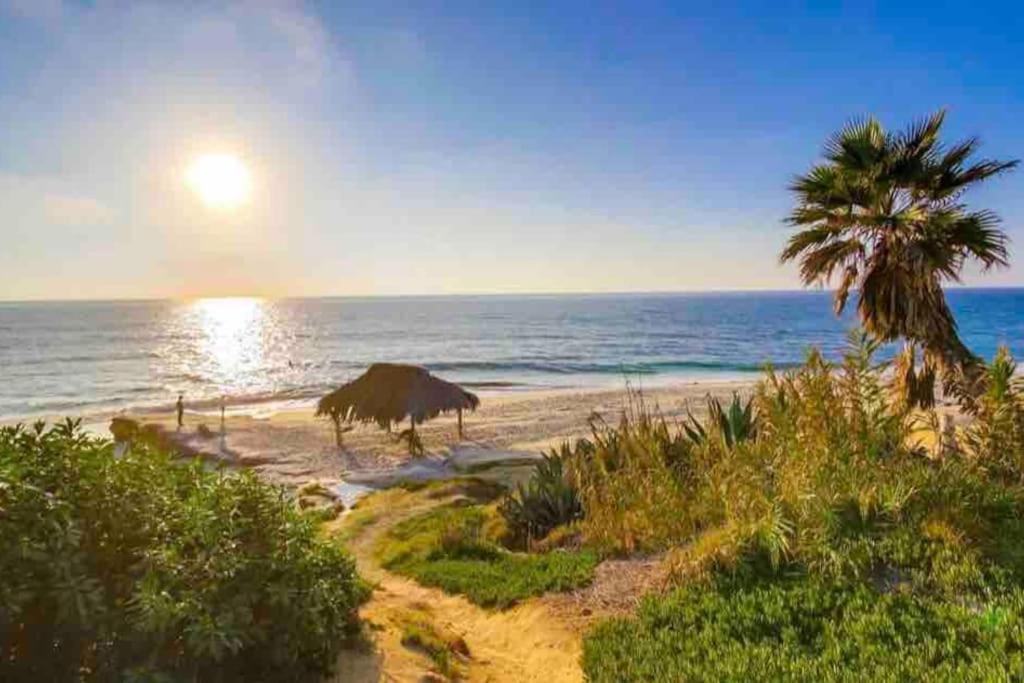 La Jolla Townhouse Steps Away From Windansea Holiday home