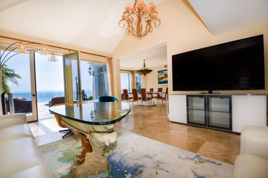Private Front 4bed 4bath Pool And House Villa San Diego