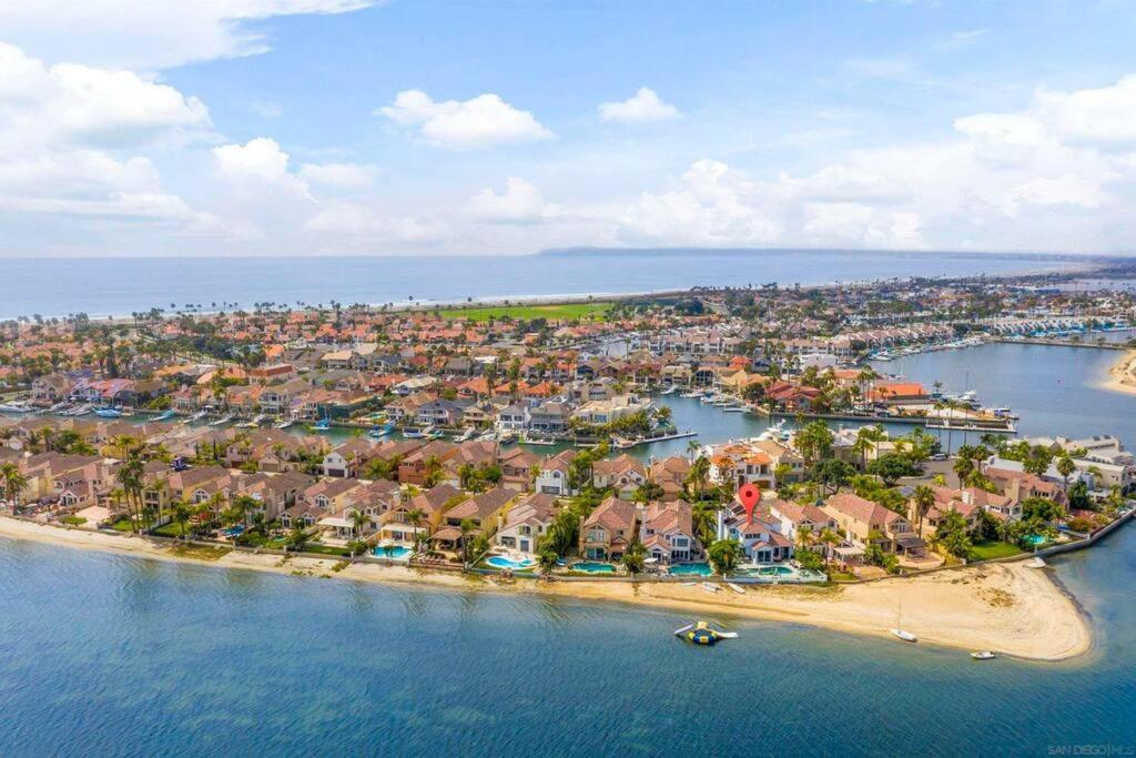 Private Front 4bed 4bath Pool And House *
