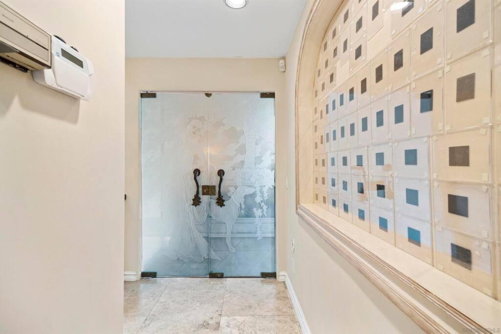Private Front 4bed 4bath Pool And House