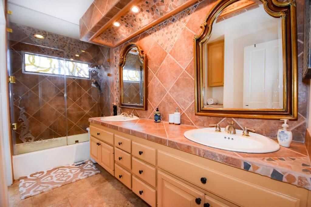 Villa Private Front 4bed 4bath Pool And House San Diego