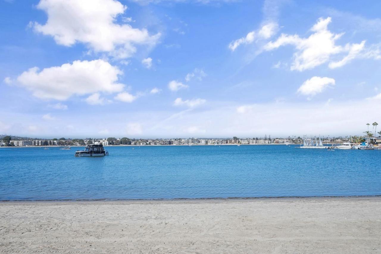 Mission Bay - Steps To Sand, Dining, Ac, Parking & Shops!