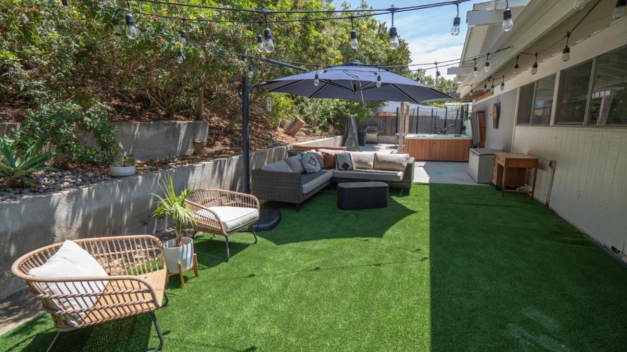 Large House With Jacuzzi, Backyard & Ping Pong San Diego