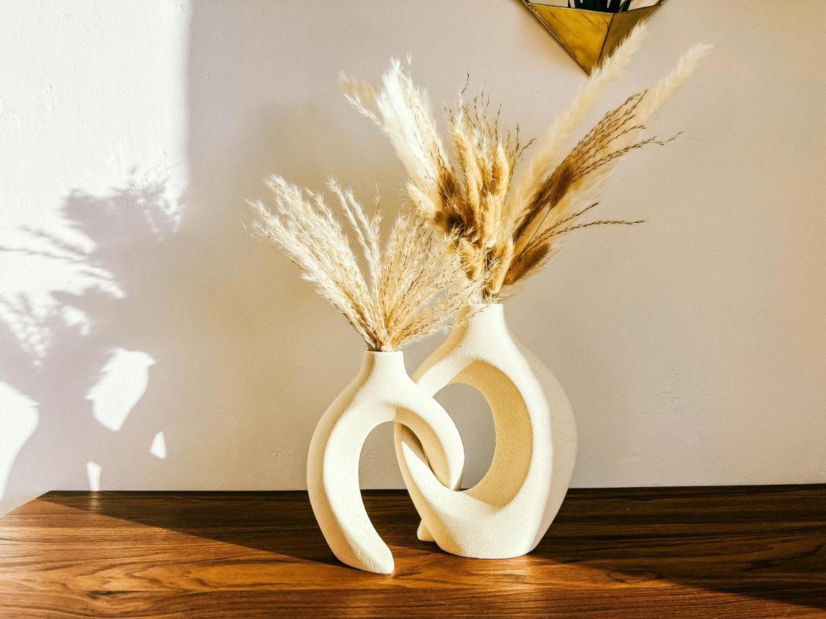 Apartment Sunkissed Boho Hilltop Haven *