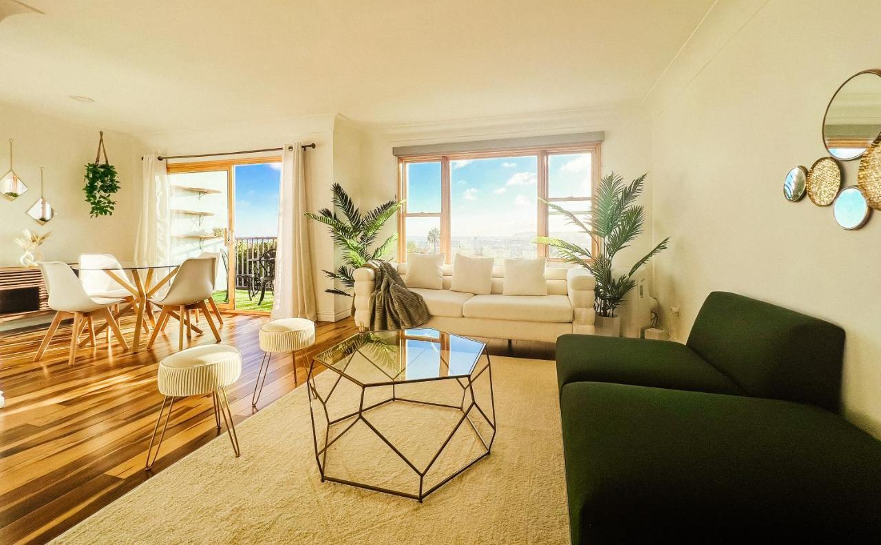 Apartment Sunkissed Boho Hilltop Haven