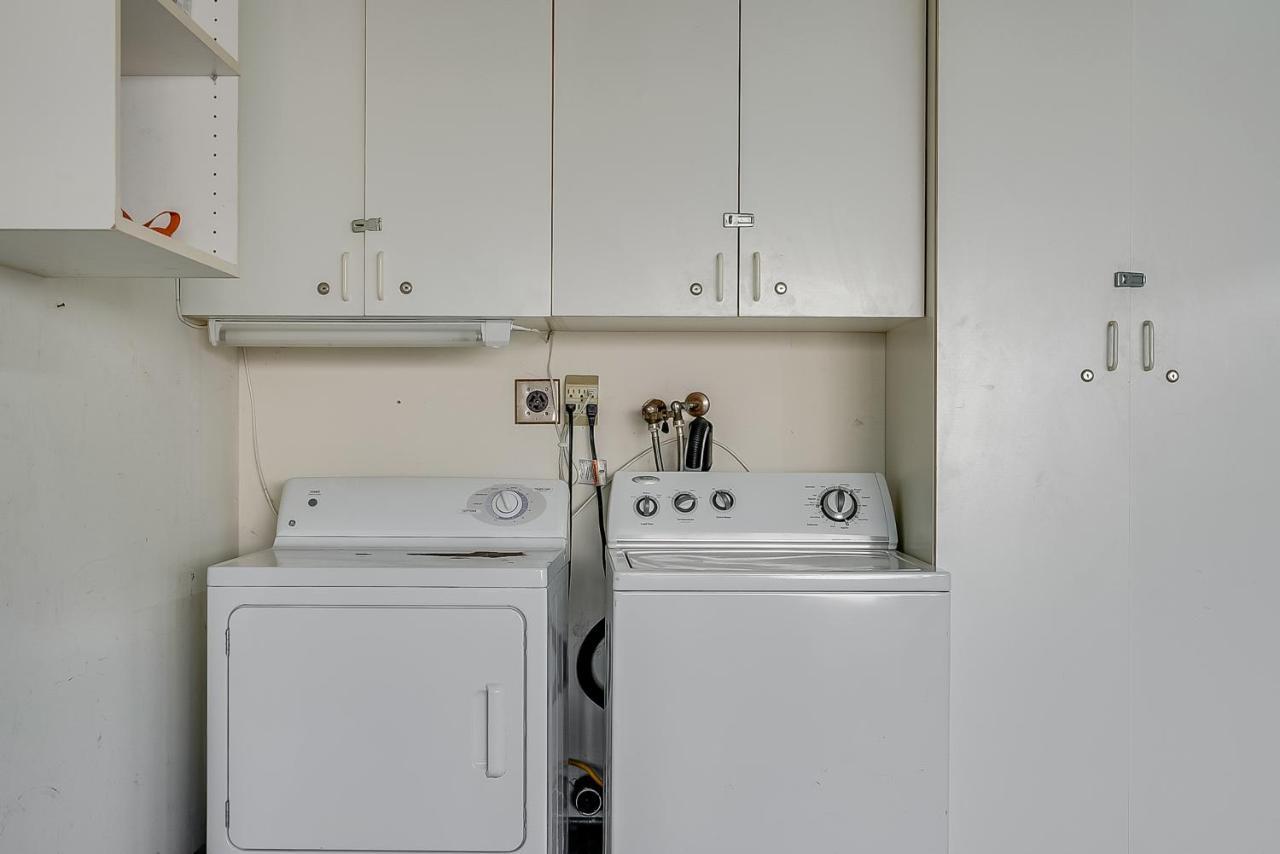 Stunning South Mission - Ac, Private Patio, Grill And Garage! Holiday home *
