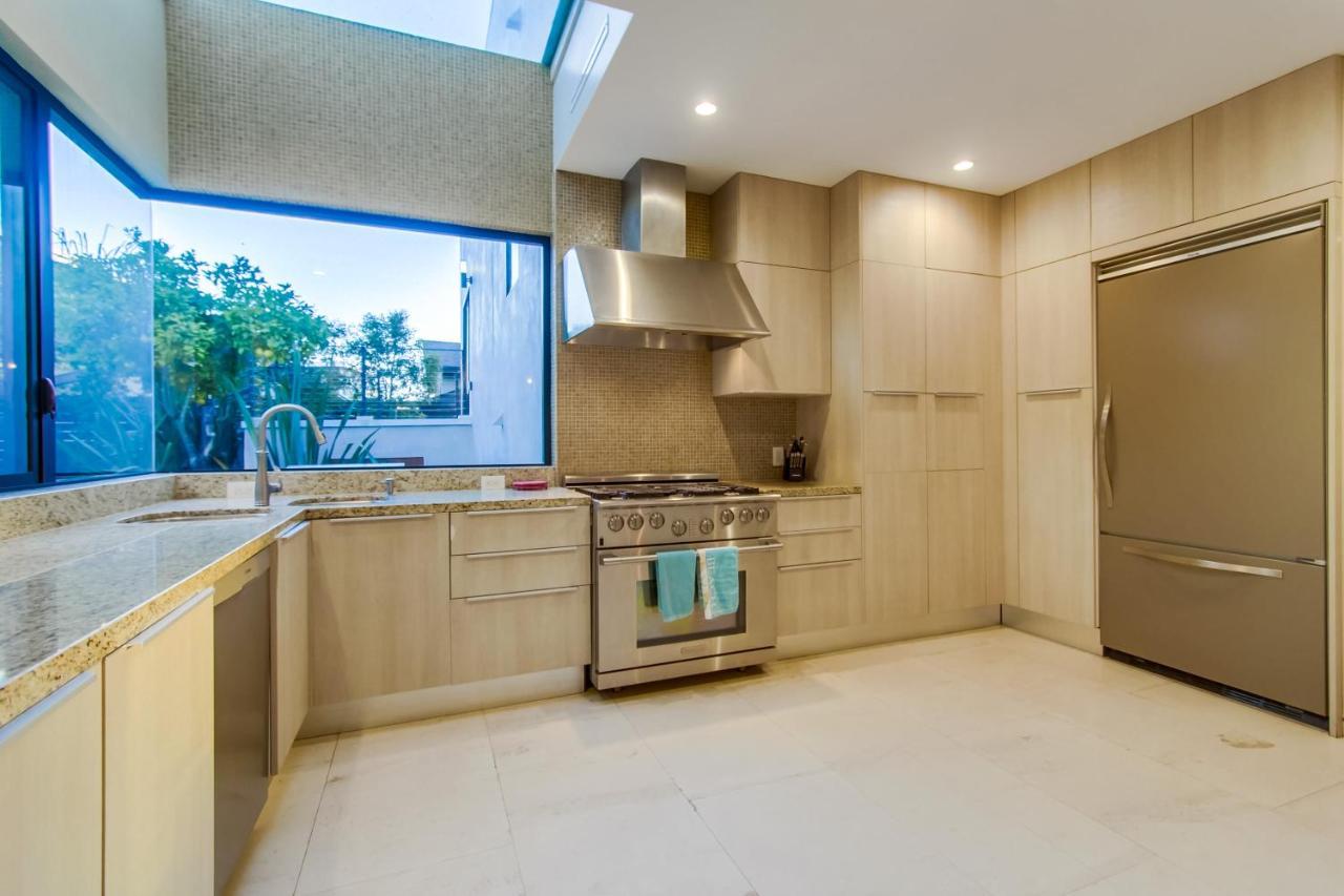 Sunset Cliffs Modern Luxury Estate W Ocean Views, Oversized Spa, Ac, Yard! * San Diego
