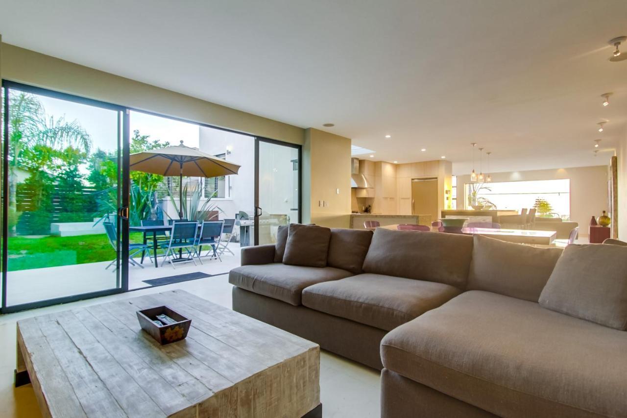 Sunset Cliffs Modern Luxury Estate W Ocean Views, Oversized Spa, Ac, Yard! Holiday home San Diego