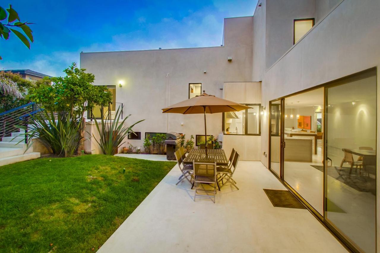 Sunset Cliffs Modern Luxury Estate W Ocean Views, Oversized Spa, Ac, Yard! Holiday home
