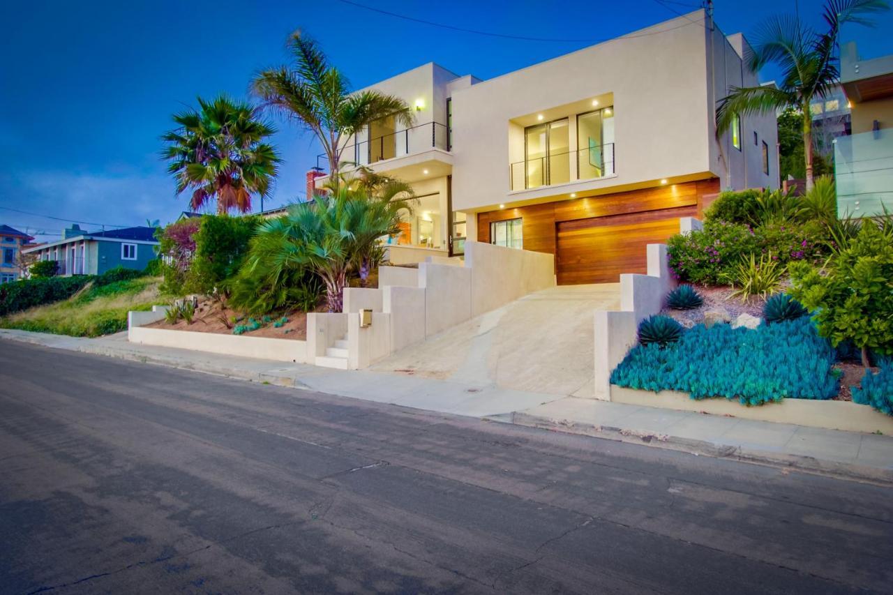 Holiday home Sunset Cliffs Modern Luxury Estate W Ocean Views, Oversized Spa, Ac, Yard!