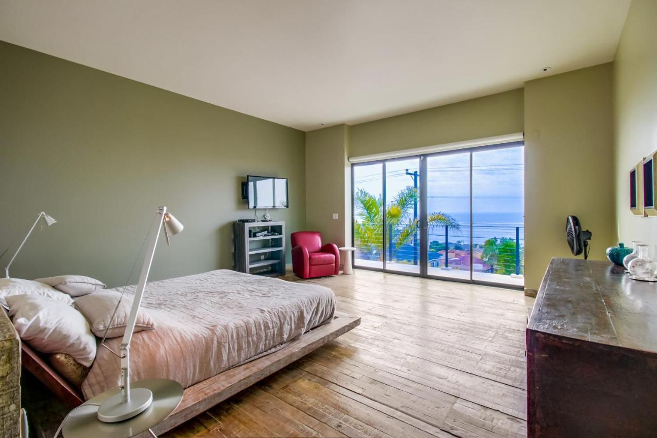 Holiday home Sunset Cliffs Modern Luxury Estate W Ocean Views, Oversized Spa, Ac, Yard! San Diego