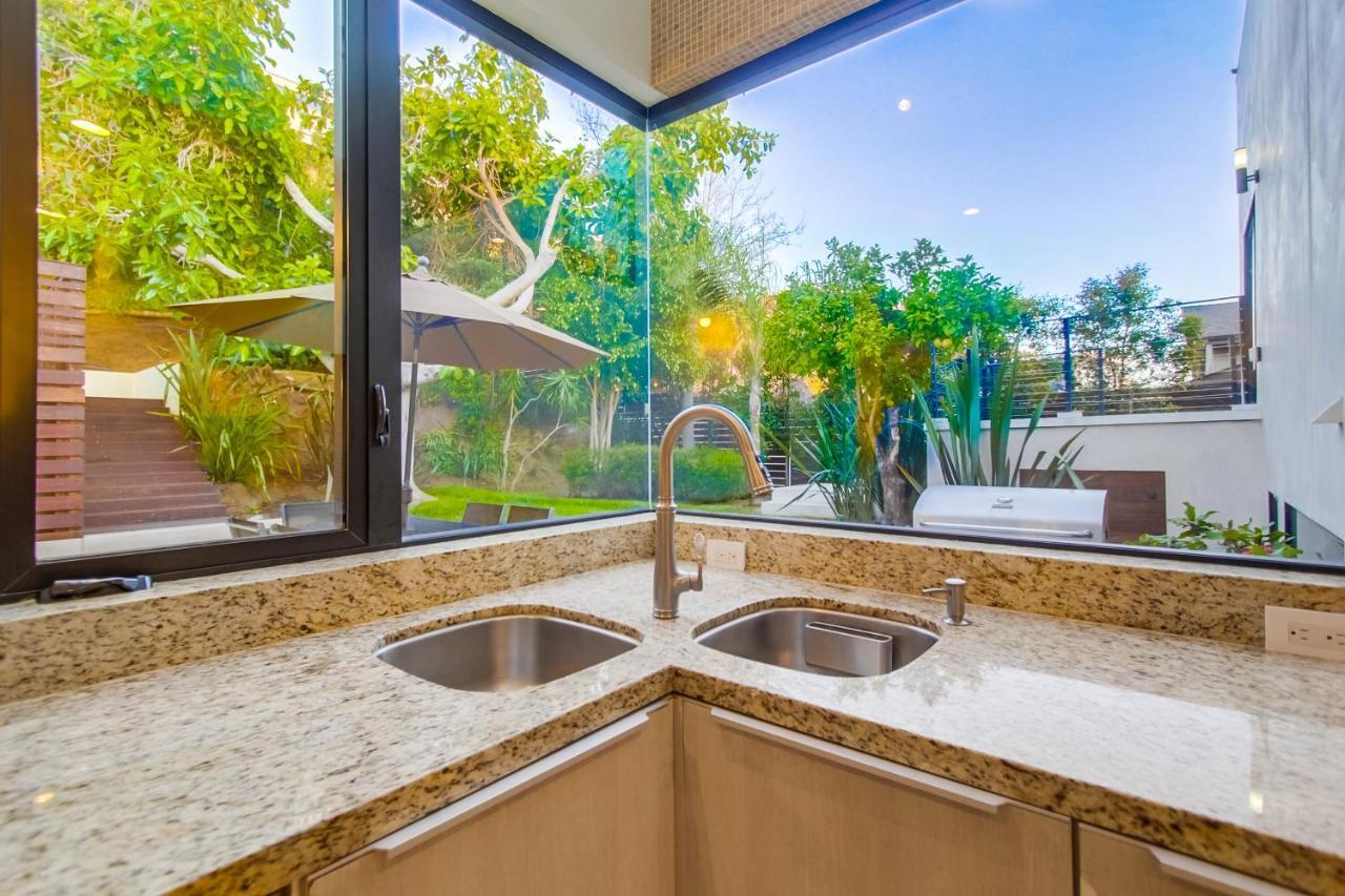 Sunset Cliffs Modern Luxury Estate W Ocean Views, Oversized Spa, Ac, Yard! * San Diego