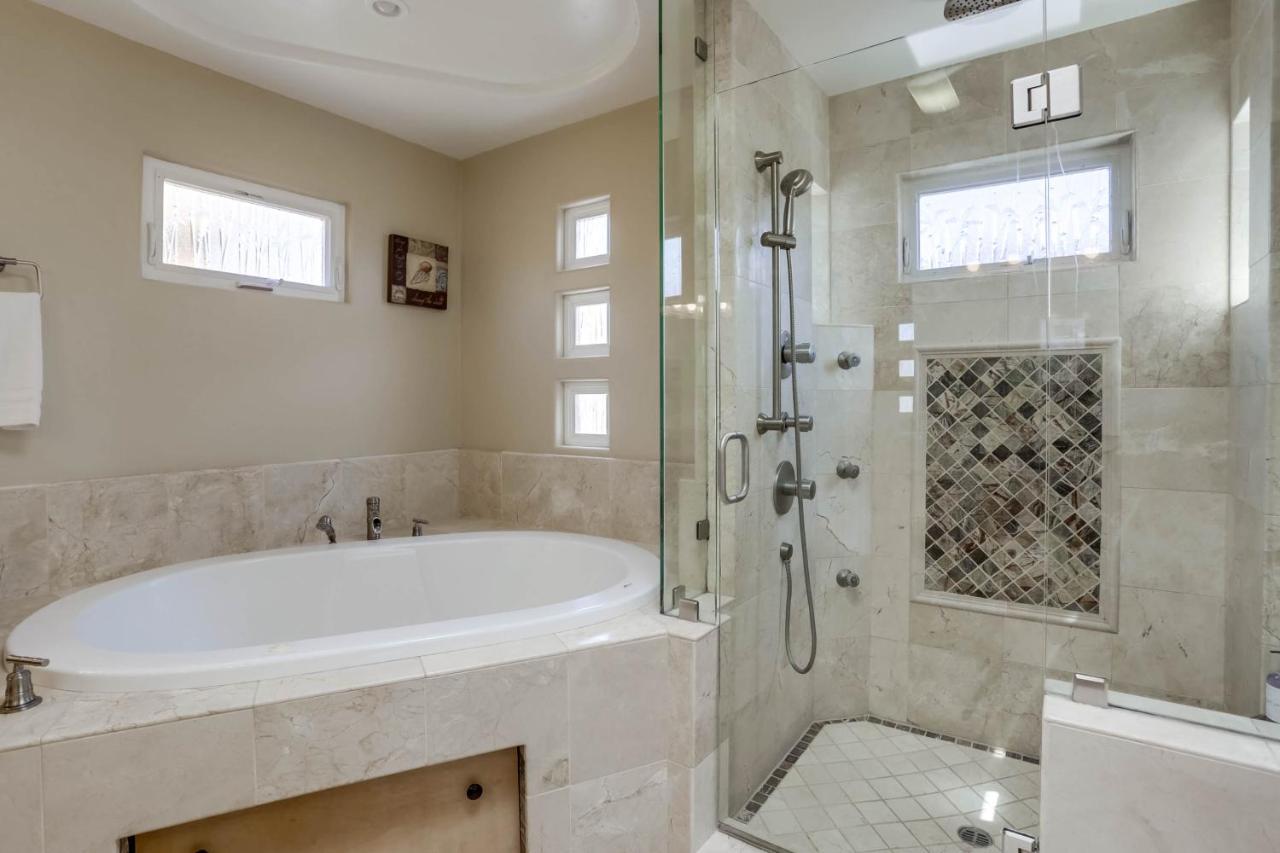 Stunning Ocean View W Rooftop Terrace, Firepit, Fast Wifi, Ac & Parking!