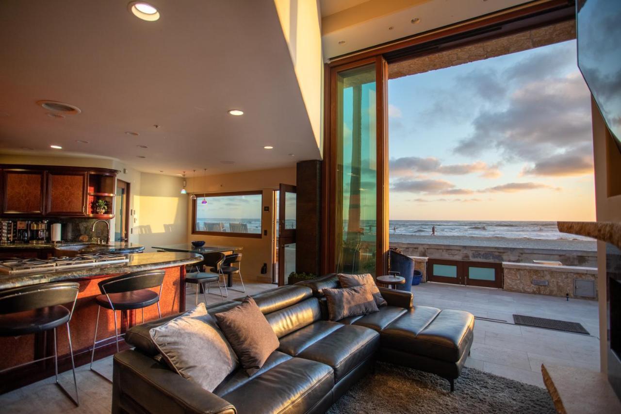 Holiday home Verona Oceanfront Luxury W Spa, Multiple Private Patios, Grill, Ac & Garage