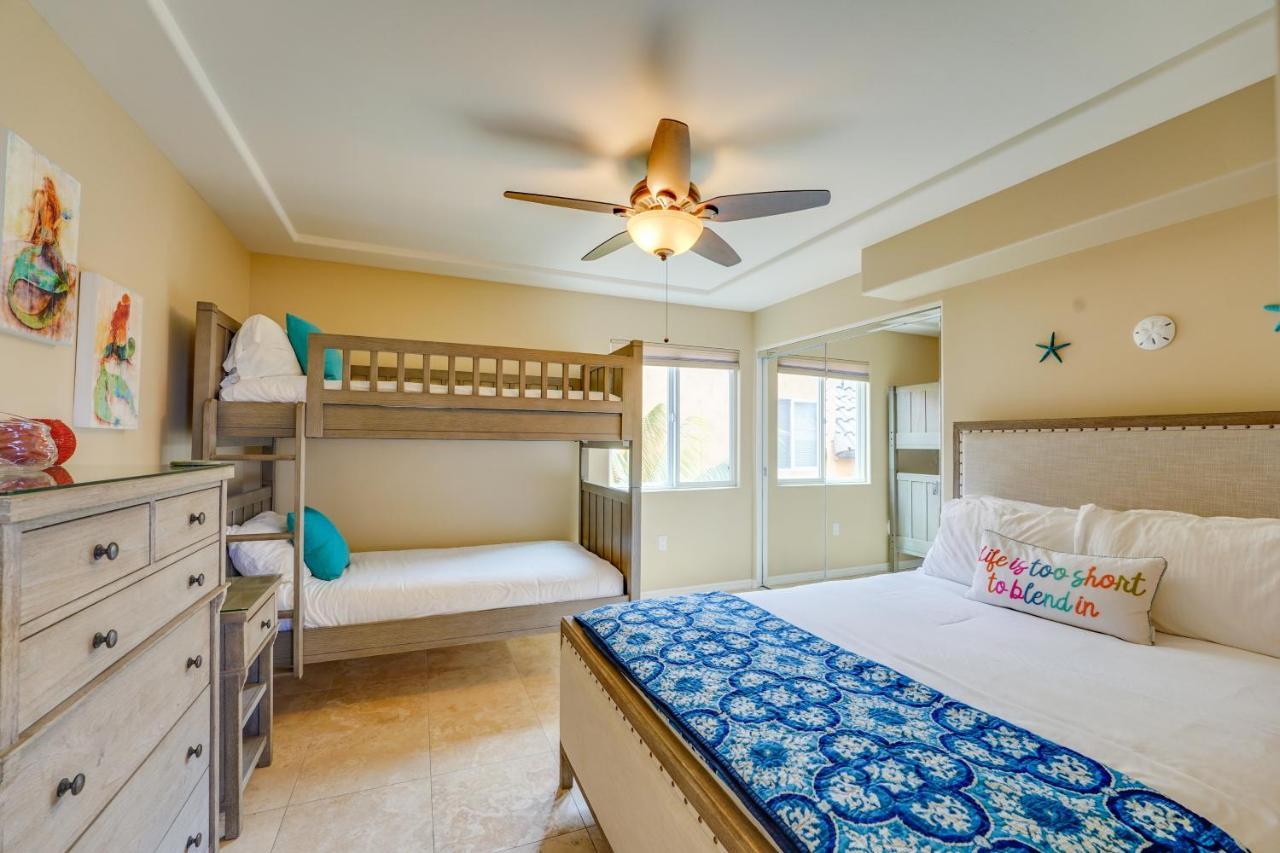 Stunning Ocean View W Rooftop Terrace, Firepit, Fast Wifi, Ac & Parking! Holiday home *