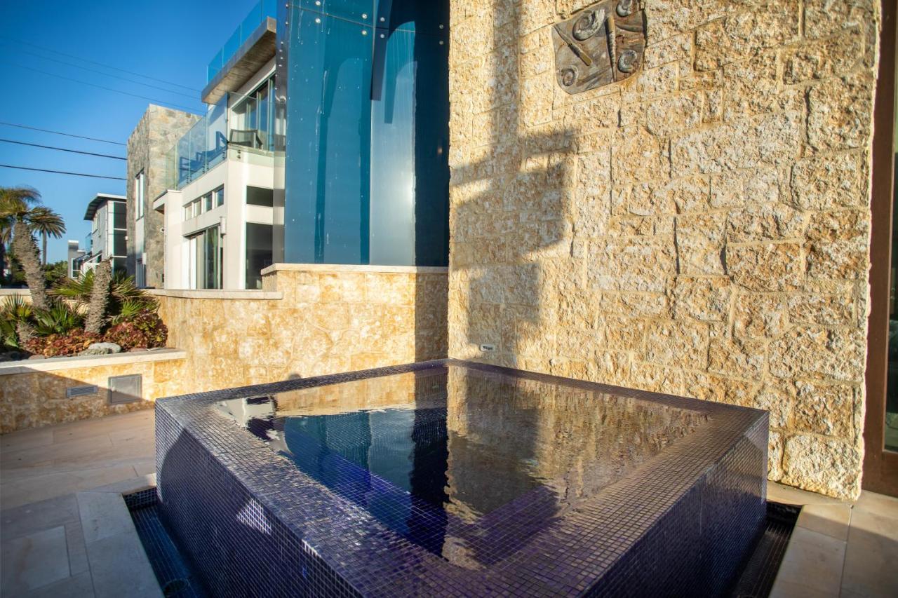 Verona Oceanfront Luxury W Spa, Multiple Private Patios, Grill, Ac & Garage San Diego