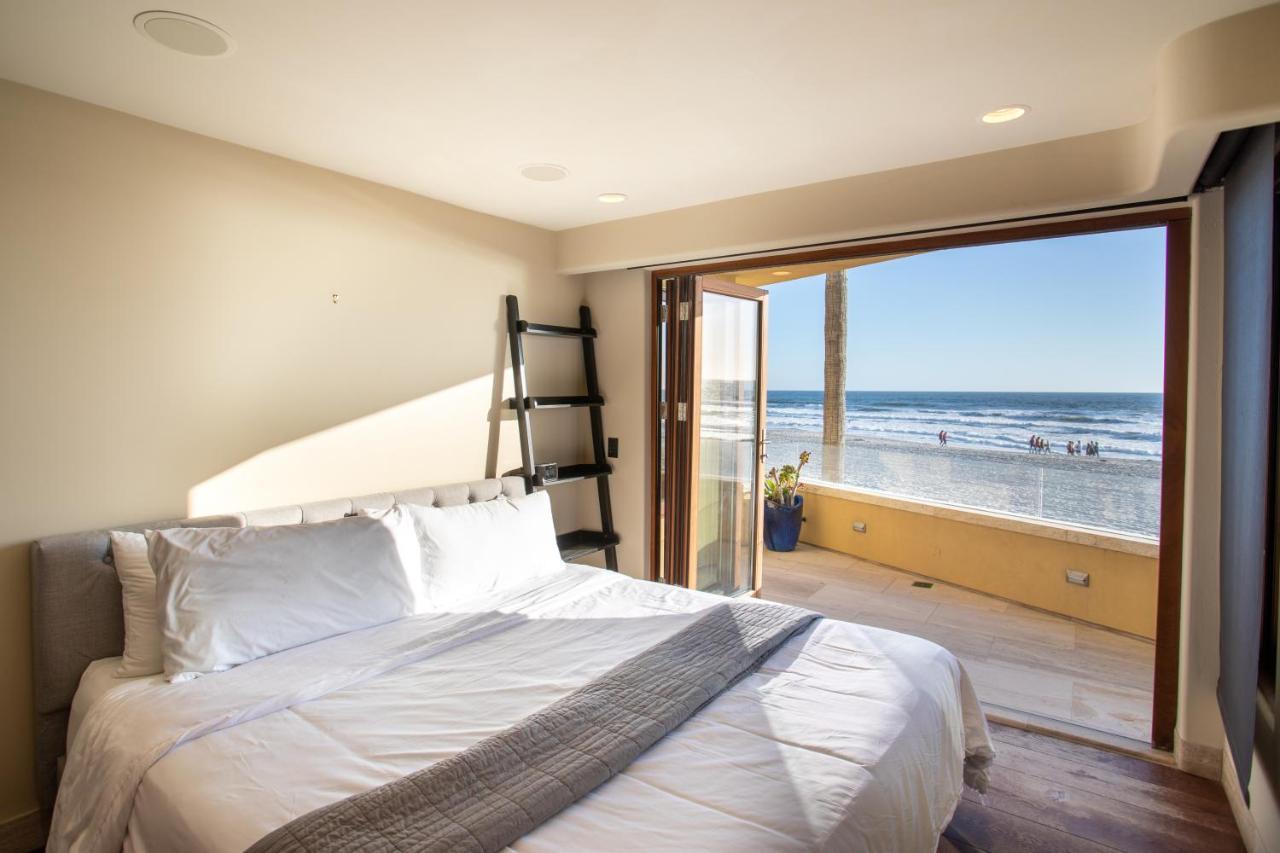 Verona Oceanfront Luxury W Spa, Multiple Private Patios, Grill, Ac & Garage Holiday home *