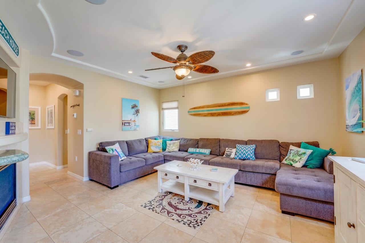 Stunning Ocean View W Rooftop Terrace, Firepit, Fast Wifi, Ac & Parking! Holiday home