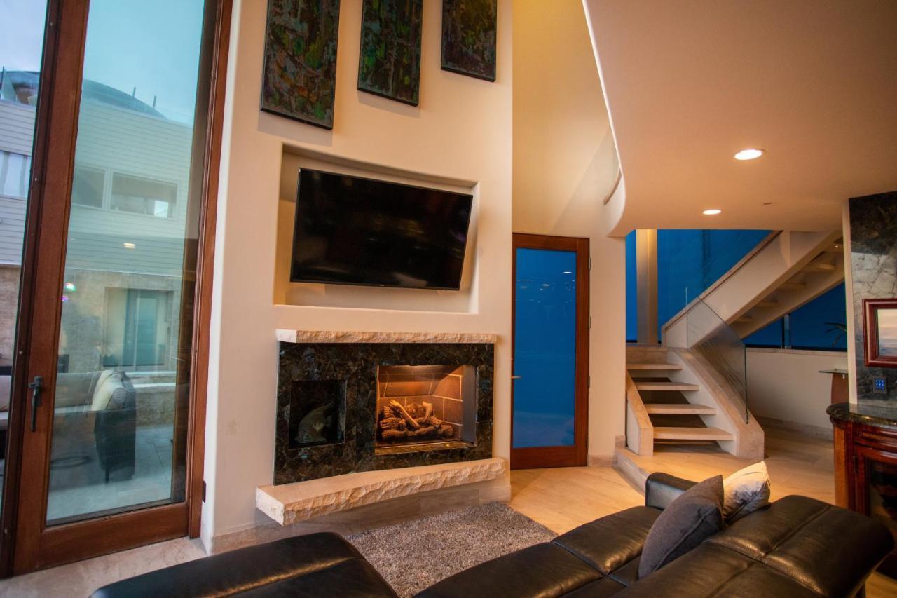 Holiday home Verona Oceanfront Luxury W Spa, Multiple Private Patios, Grill, Ac & Garage San Diego