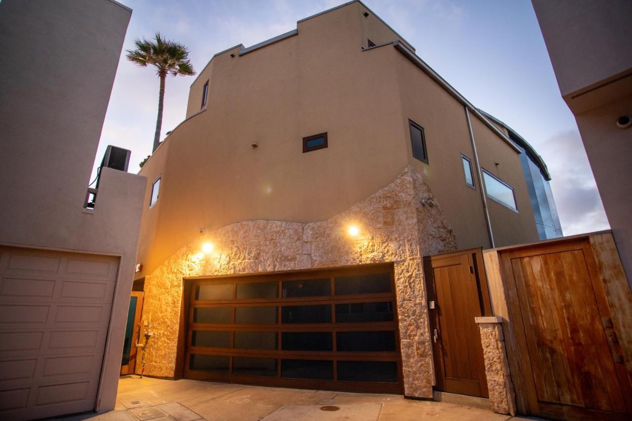 Verona Oceanfront Luxury W Spa, Multiple Private Patios, Grill, Ac & Garage Holiday home San Diego