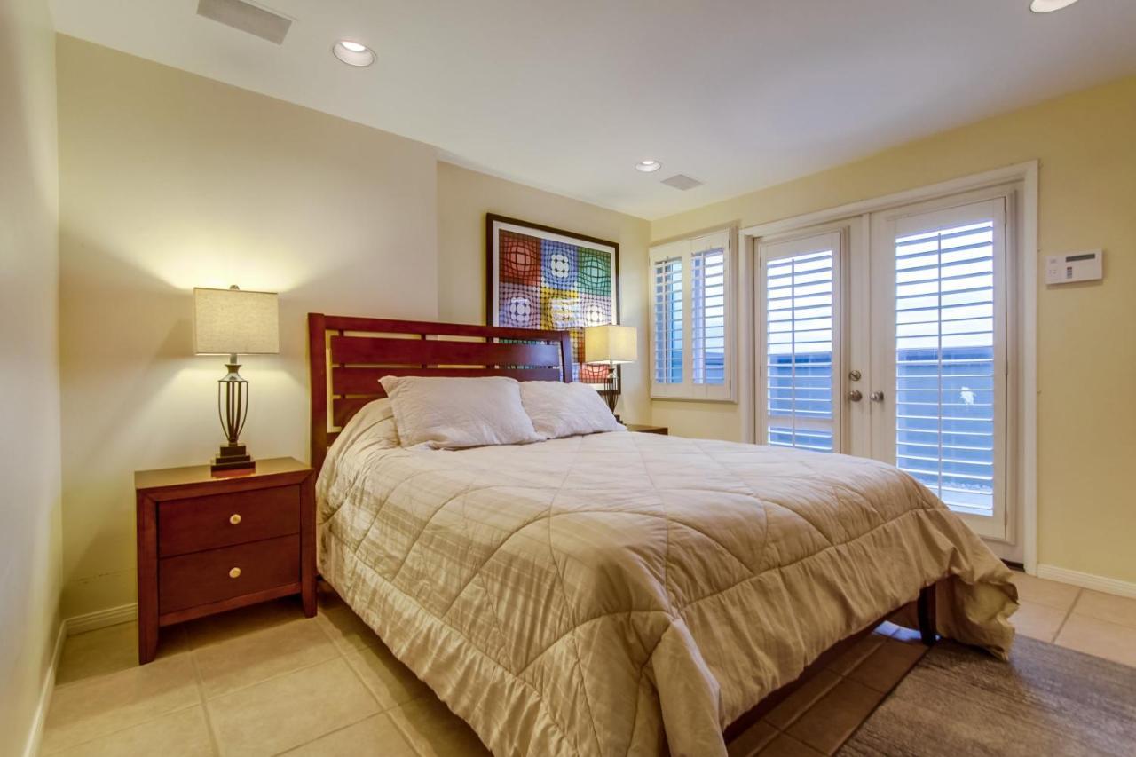 Mission Bay Dreams - W Bay Access, Parking, Pool &