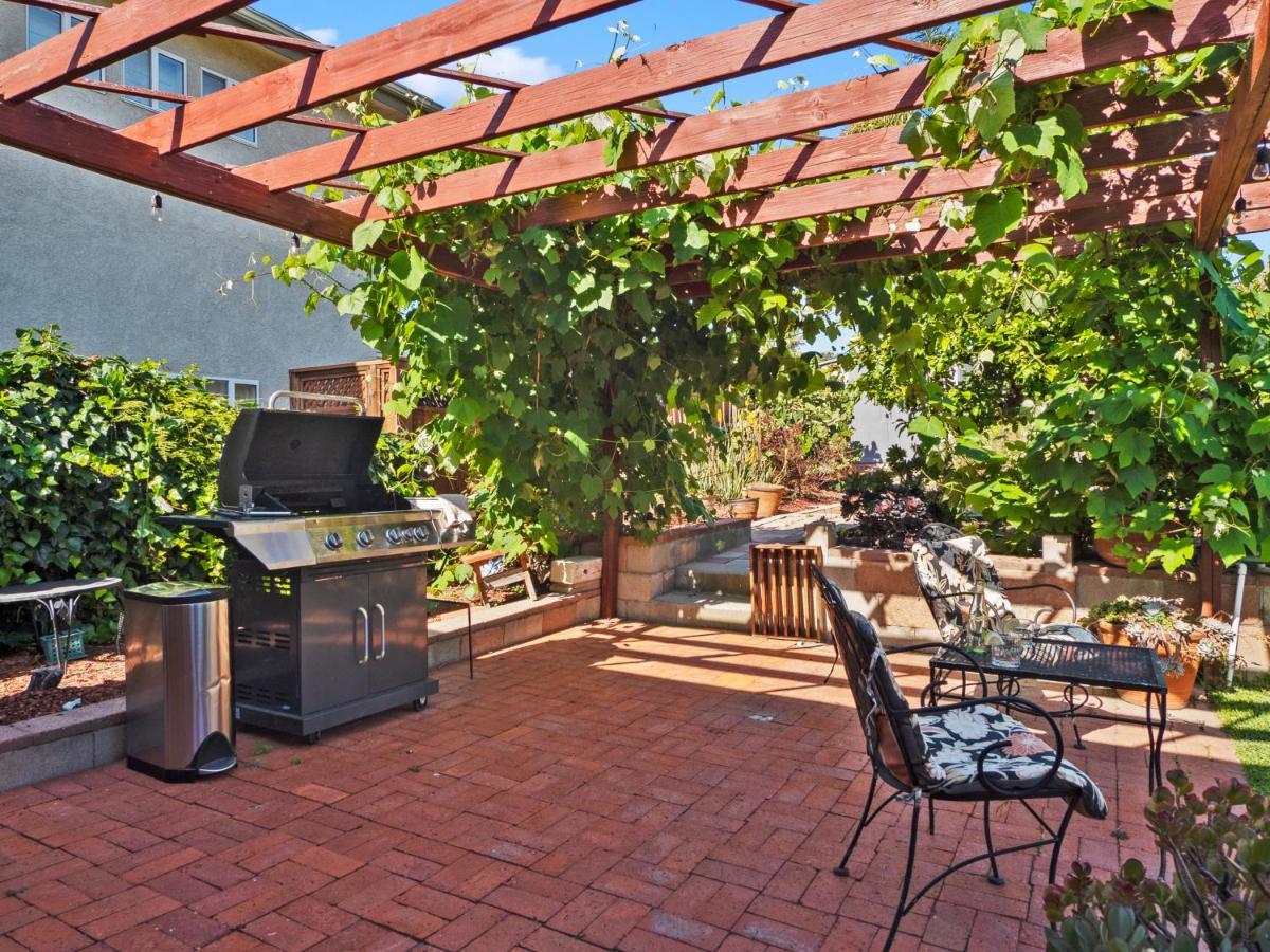 Bay Park Garden Paradise - Location, Ac, Washer Dryer & Private Yard! Holiday home
