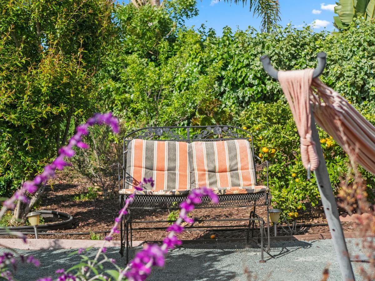 Bay Park Garden Paradise - Location, Ac, Washer Dryer & Private Yard!
