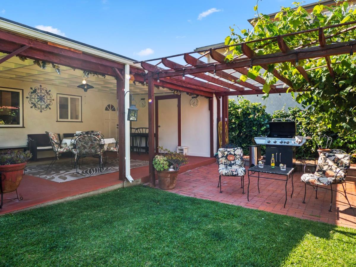 Holiday home Bay Park Garden Paradise - Location, Ac, Washer Dryer & Private Yard!