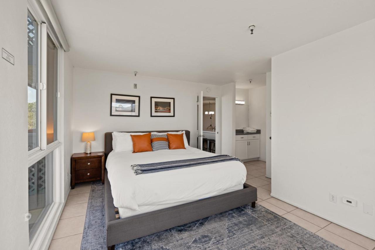 Belmont Modern - Ocean View, Pet Friendly, Patio Holiday home