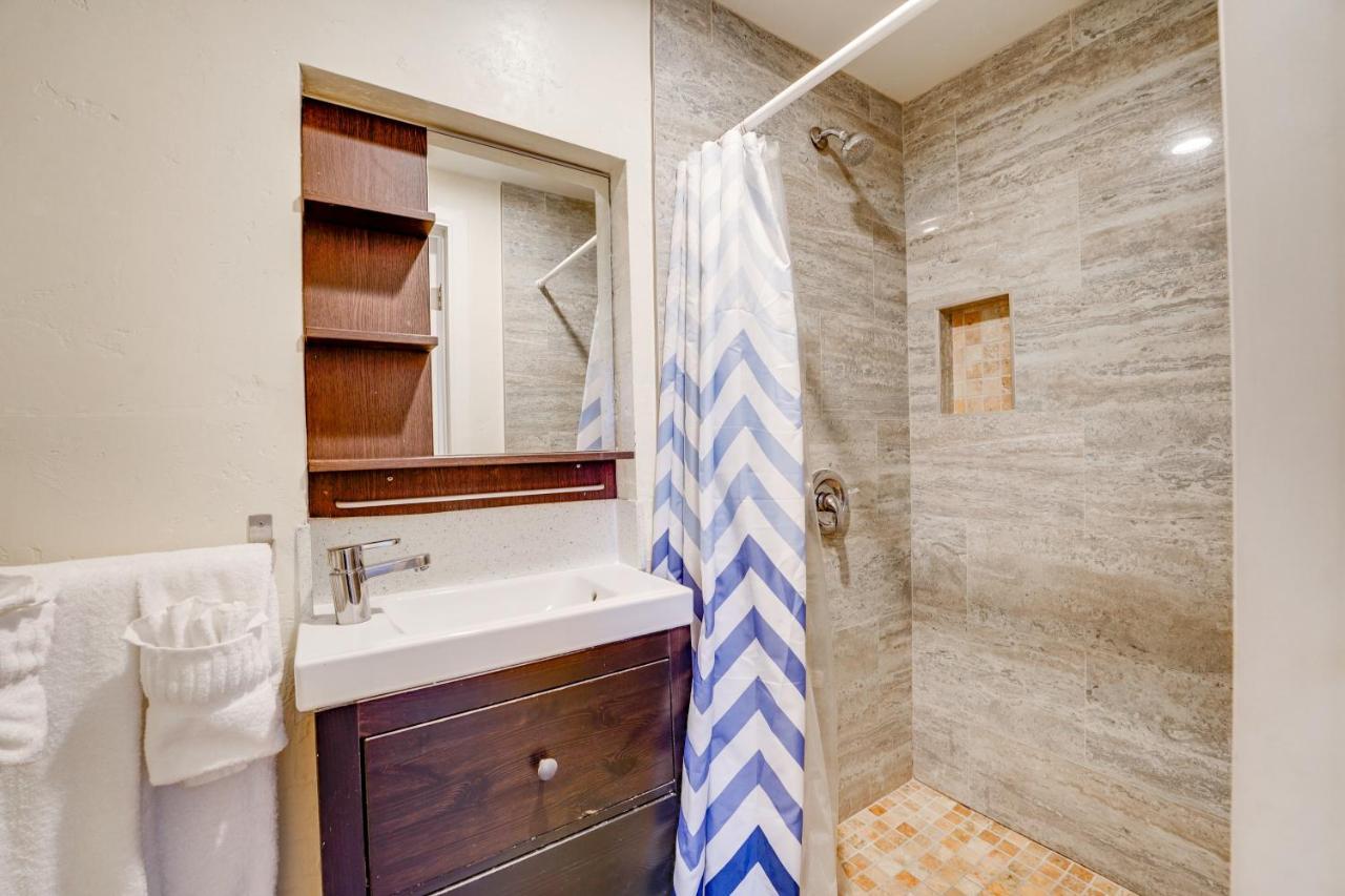La Jolla Oasis - Pet Friendly, Large Backyard, Walk2beach & Location! *